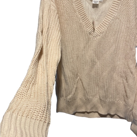 PINK Victoria’s secret’s Knit 🧶 sweater - Picture 2 of 4